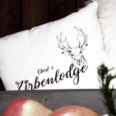 Eberl's Zirbenlodge Apartment *