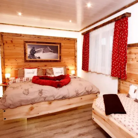 Eberl's Zirbenlodge Apartment